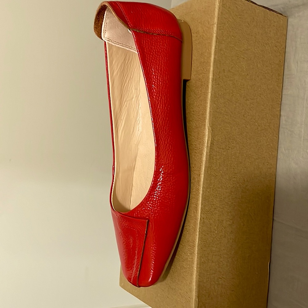 Womens red flat